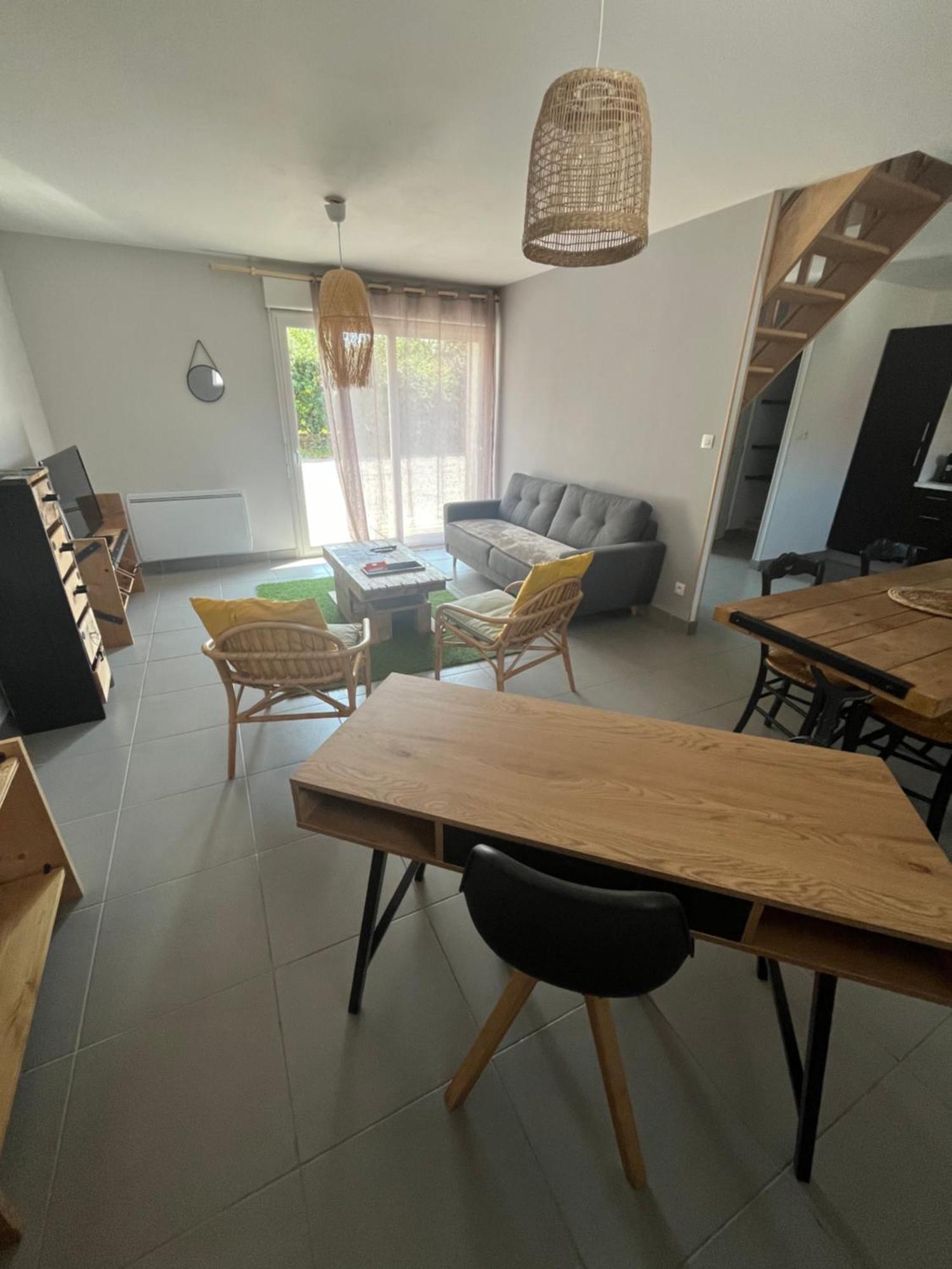 Les Buissonnets - & Campagne - Maison De - 2 - 1 Salon - 1 Salle De Bains - 1 Cuisine - 72 M2